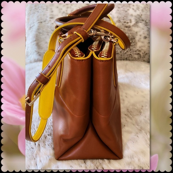 COACH BOUROUGH BAG IN SADDLE / BRITISH TAN
BEAUTIFUL PEBBLED LEATHER - Picture 7 of 16